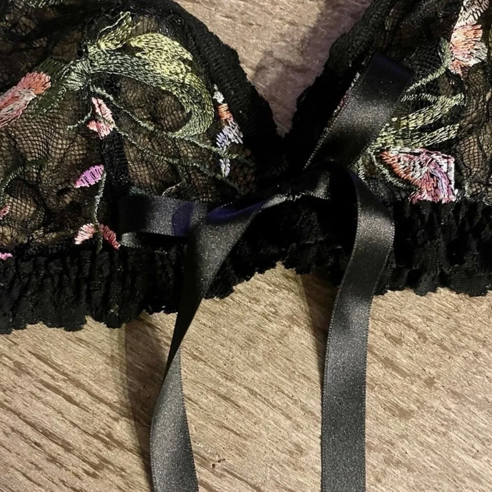 Hanky Panky Amelia Bralette. - Picture 2 of 6